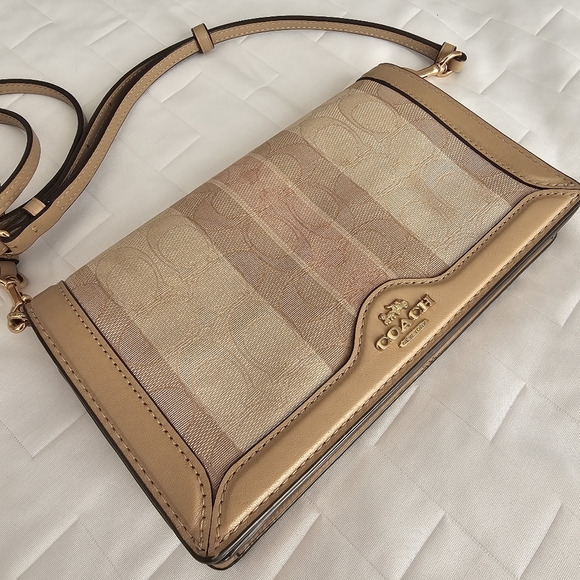 COACH ANNA FOLDOVER CLUTCH CROSSBODY IN SIGNATURE JACQUARD W/ STRIPES PINK TAFFY - Picture 2 of 13